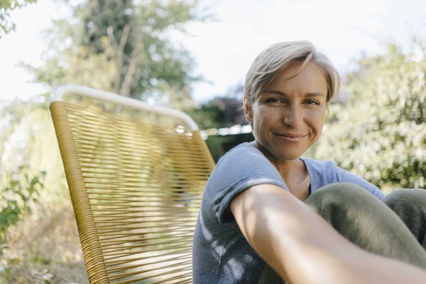 Quel est le modèle de chaise la plus tendance ? La chaise cannage !